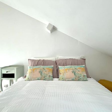 Studio Jade : Charmant Logement Place Clemenceau Daire Pau Dış mekan fotoğraf
