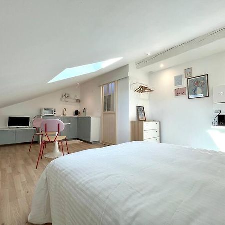 Studio Jade : Charmant Logement Place Clemenceau Daire Pau Dış mekan fotoğraf