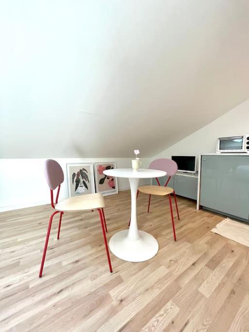 Studio Jade : Charmant Logement Place Clemenceau Daire Pau Dış mekan fotoğraf