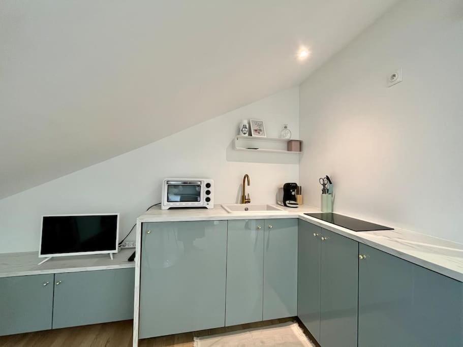 Studio Jade : Charmant Logement Place Clemenceau Daire Pau Dış mekan fotoğraf